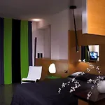 Hotel Zone 4*