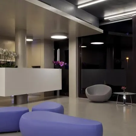 Zone Hotel