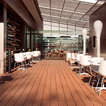 Zone Hotel