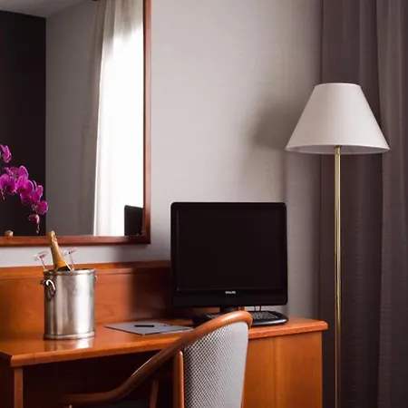 Hotel Zone 4*