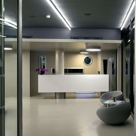 Zone Hotel