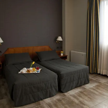 Hotel Zone