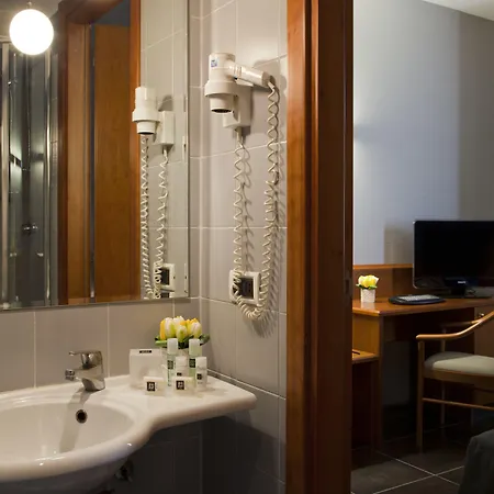 Hotel Zone
