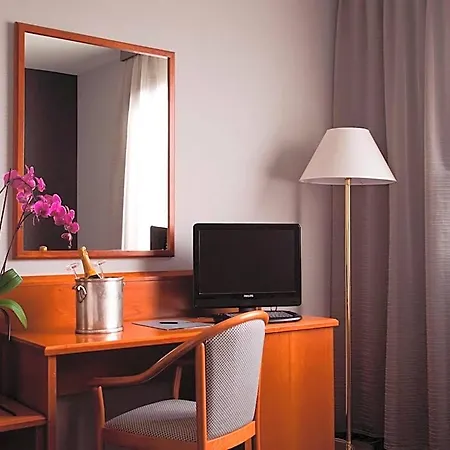 Zone Hotel