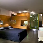 Zone Hotel 4*