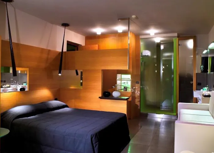 Hotel Zone Roma